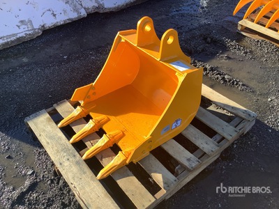 2025 GIYI GY-BK 24 in Digging CAT Excavator Bucket (Unused)