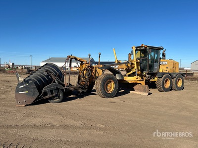 2002 John Deere 772CH Motor Grader