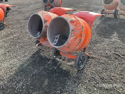 Quantity Of 2 Belle Petrol Bétonnière portable