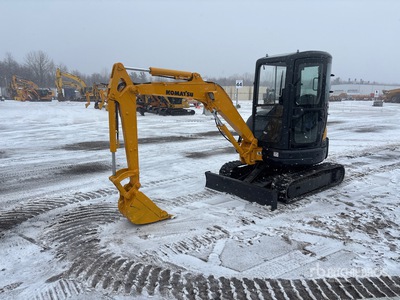 2001 Komatsu PC30MR-1 Mini Excavadora