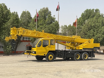 2007 XCMG QY20 20 ton 6x4 Hydraulic Truck Crane
