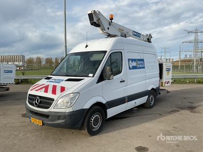 2013 Mercedes-Benz with Palfinger P130V Boom Truck