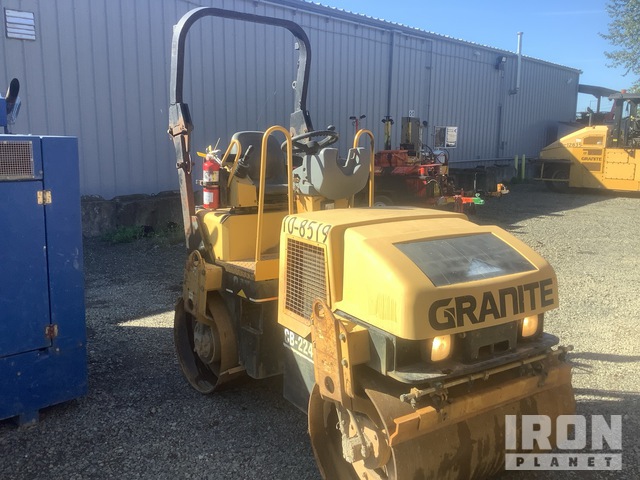 COMPACTADOR 2004 CATERPILLAR CB224E