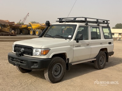 2023 Toyota Land Cruiser 76L 4x4 SUV