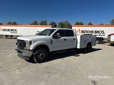 2019 Ford F-350 XL 4x4 Crew Cab F-350 Ciężarówka użytkowa
