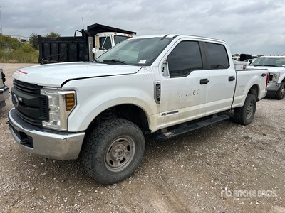 2019 Ford F-250 XL 4x4 Crew Cab Pickup