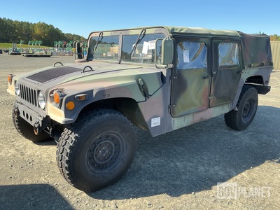 AM General M1097R1 HMMWV 4 Door Soft Top w/Truck Body