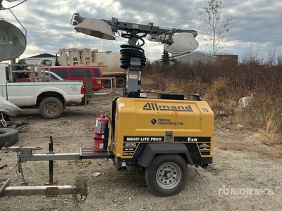 2015 Allmand Night-Lite Pro II 8 kW Torre de iluminación