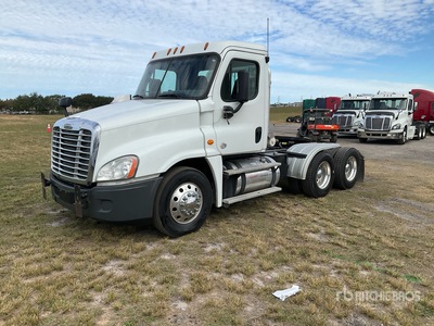 2016 Freightliner Cascadia 125 6x4 Day Cab Prime Mover
