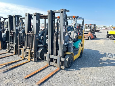2007 Komatsu FG25ST-16 4800 lb Pneumatic Tire Carretilla Elevadora