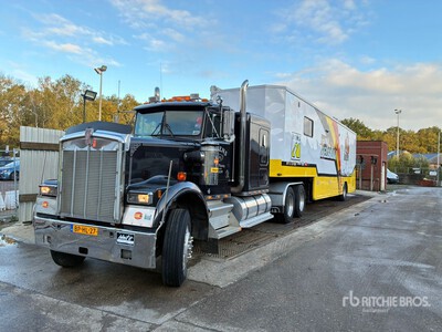 Kenworth W900 Tri/A Day Cab Truck Tractor