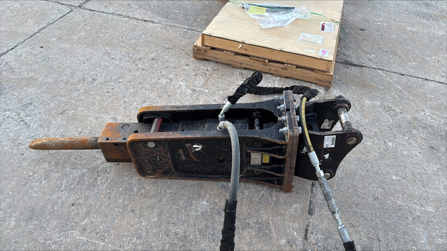 Cat B6 Hydraulic Breaker Cat B6 Hydraulic Breaker