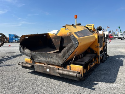 2015 LeeBoy 8616B Track راصف الأسفلت