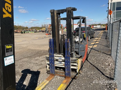 2012 Toyota 8FGCU30 4650 lb Cushion Tire Carretilla Elevadora