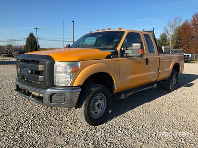2012 Ford F-250 XL 4x4 Extended Cab Pickup