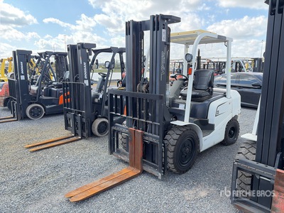 2022 Viper FD35 5400 lb Pneumatic Tire Carretilla Elevadora