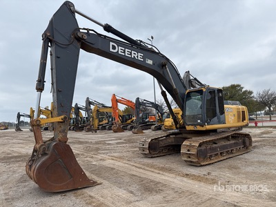 2010 John Deere 350D-LC Tracked Excavator
