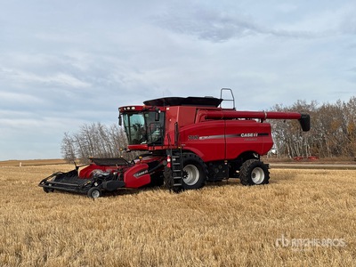 Case IH 7010 Combine Harvester