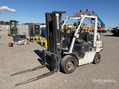 Nissan Cushion Tire Forklift