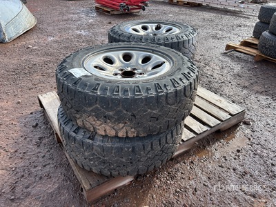 Quantity of (4) Goodyear Wrangler 245/70R17 Pneus