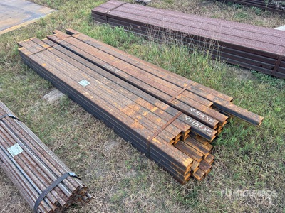 Quantity of (2) Bundles of 2 in x 3 in Rectangle Tubing معادن متنوعة