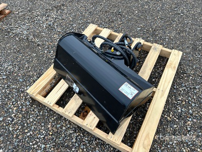 2025 GIYI GY-STB47 32 in Telescopic Baggerlöffel (Unused)