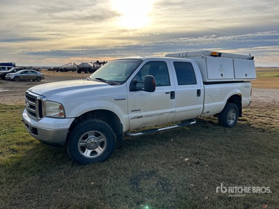 2006 Ford F-350 Lariat Super Duty 4x4 Crew Cab Pickup