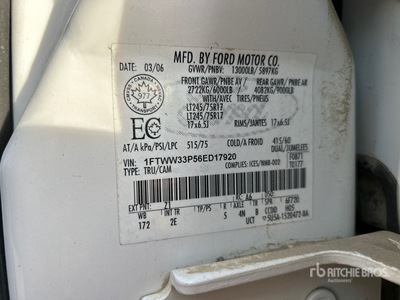 2006 Ford F-350 XLT Super Duty 4x4 Crew Cab Pick-up