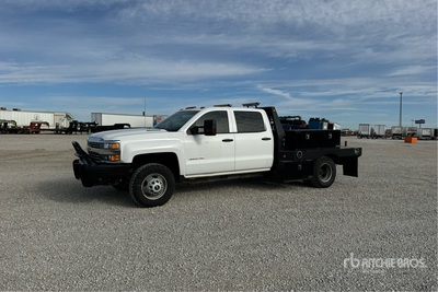 2016 Chevrolet Silverado 2500HD 4x2 Crew Cab Flatbed Truck