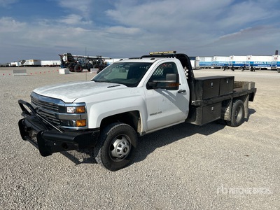2016 Chevrolet Silverado 3500HD 4x2 Flatbed Truck