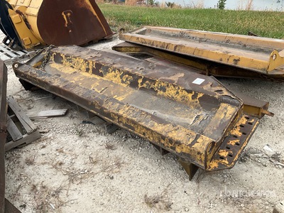 Tail Gate Parti varie - Fits CAT 730