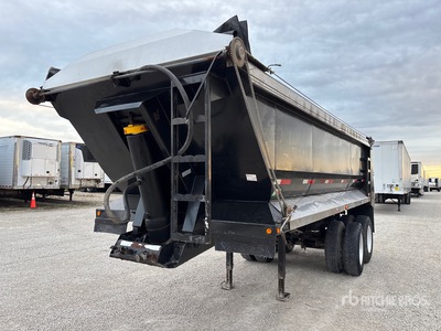 2013 Coras Predator 23 ft T/A Hinterkipper
