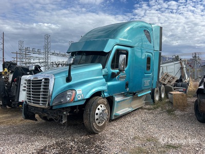2014 Freightliner Cascadia 6x4 T/A Sleeper Truck Tractor (Inoperable)