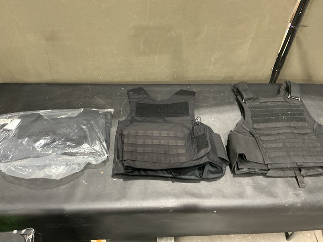 (76) Survival Armor Raid Body Armor Carriers (76) Survival Armor Raid Body Armor Carriers