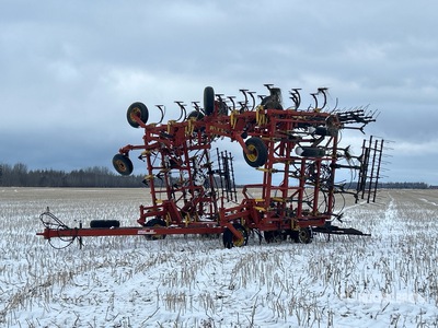 Bourgault 8800 52 ft Cultivator