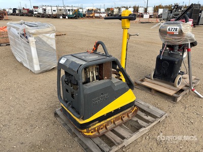 2011 Wacker DPU 6555He ضاغطة الألواح الاهتزازية