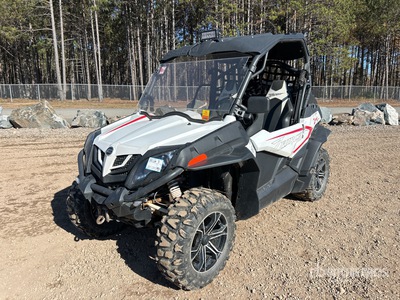 2021 CFMOTO ZFORCE 800 4x4 Côte à côte