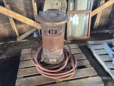 Antique Stove and Garden Hoses انتيكات /أثاث عتيق