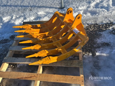 2025 GIYI 32 in Excavator Rake - Fits Cat 305 (Unused)