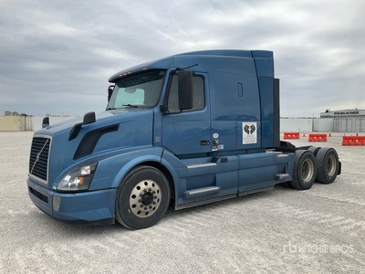 2016 Volvo VNL 6x4 Cabeza Tractora Cabina Dormitorio