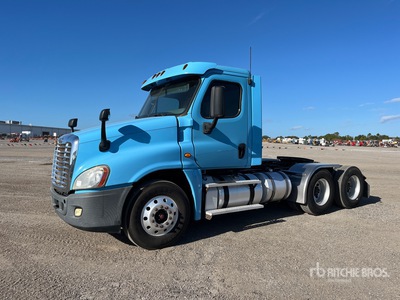 2014 Freightliner Cascadia 113 6x4 Day Cab Truck Tractor