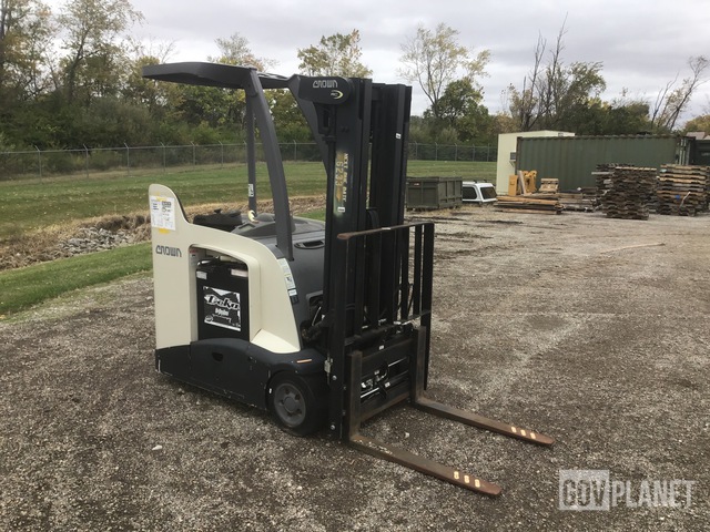 MONTACARGAS ELéCTRICO CROWN RC554040