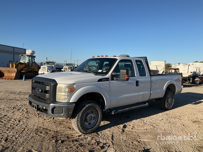 2012 Ford F-350 4x4 Extended Cab Pickup
