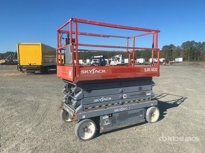 2015 Skyjack SJ4632 Electric シザーリフト