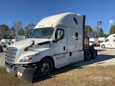 2019 Freightliner Cascadia 126 6x4 Sleeper Truck Tractor