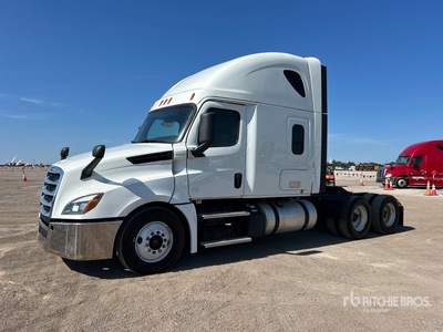 2020 Freightliner Cascadia 126 6x4 3- Achs Sattelzugmaschine mit Schlafkabine