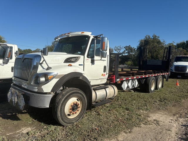 2013 International 7400 6x4 Cylinder Pallet Flatbed Truck