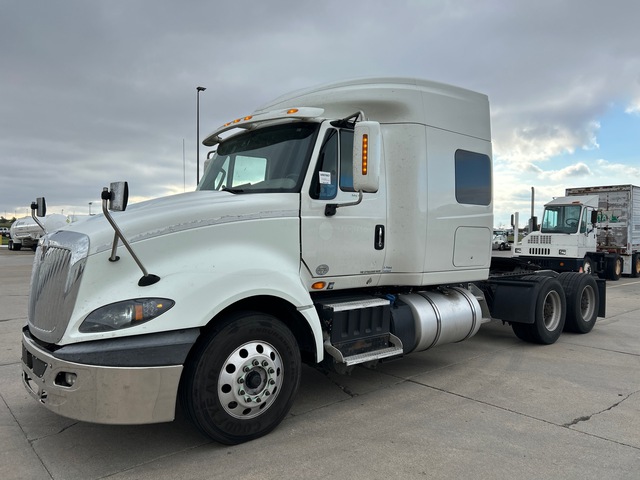 2016 International Prostar+ 122 6x4 T/A Sleeper Truck Tractor 2016 International Prostar+ 122 6x4 T/A Sleeper Truck Tractor