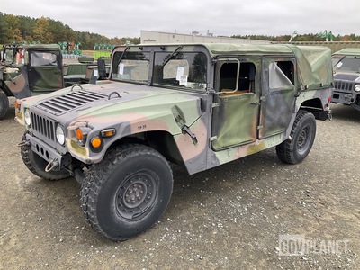 AM General M1097R1 HMMWV 4 Door Soft Top w/Truck Body