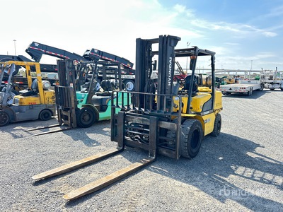 2010 Hyundai 50L-7A 9900 lb Pneumatic Tire Montacargas